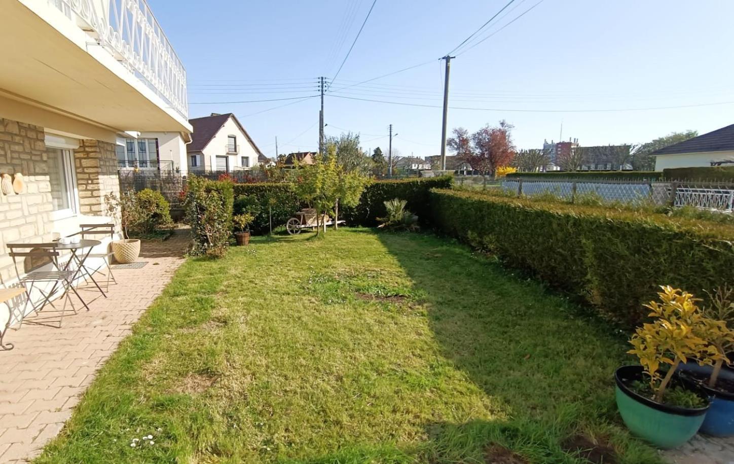 Le Ponthieu De Bayeux Lägenhet Exteriör bild
